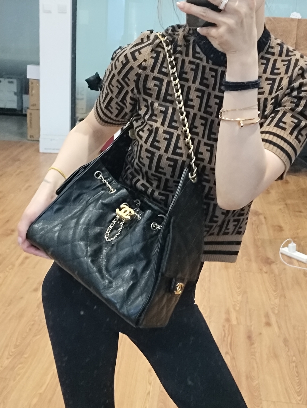 Black Quilted Chain-Trim Shoulder Bag - Luxury Style